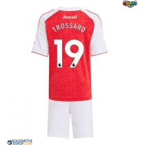 Otroški Nogometni dresi Arsenal Leandro Trossard #19 Domači 2025-26 Kratek Rokav (+ Kratke hlače)